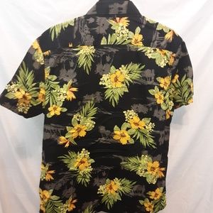 Adam Levine mens shirt, size L 10083